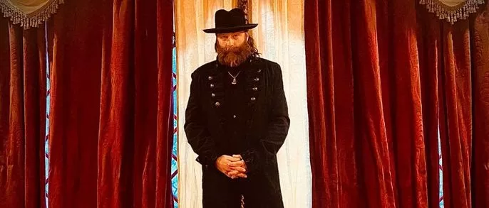 Gothic post-alternative rock outfit The Behaviour release new single “Strangelic”